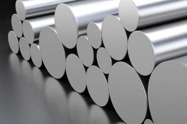 Inox 304 có dùng được ngoài trời không? Tuổi thọ bao nhiêu năm và cách sử dụng bền lâu