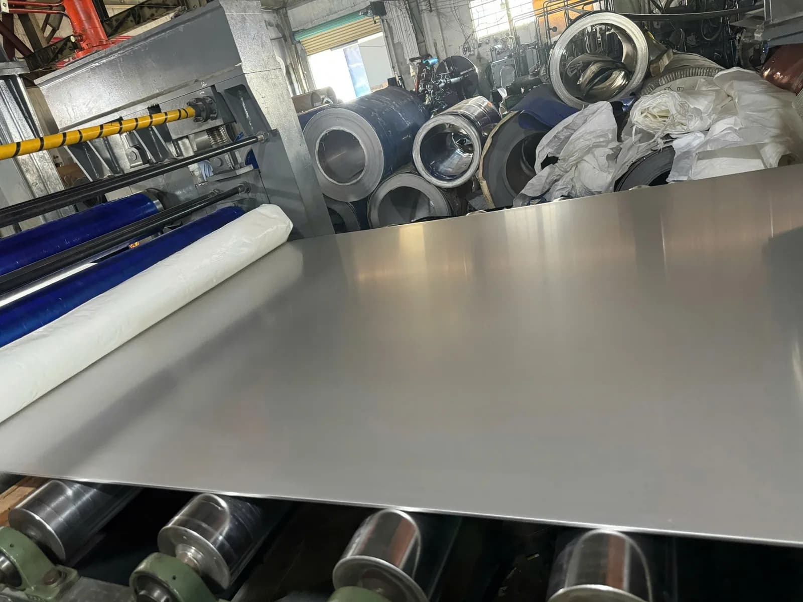 Tấm inox 304/2B/PVC 4.0-5.0-6.0 x 1500 x 3000/Quy cách yêu cầu