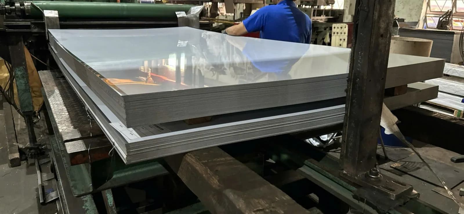 Tấm Inox 304/2B/PVC 0.5-3.0 x 1220 x 2440